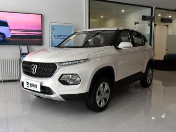 用自动挡的低价SUV，高底盘低油耗，带你看宝骏510  -图1