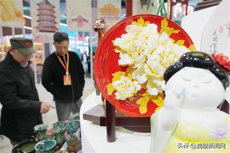 中原文博会：人潮似浪欢声涌 展品如星妙意留  -图4