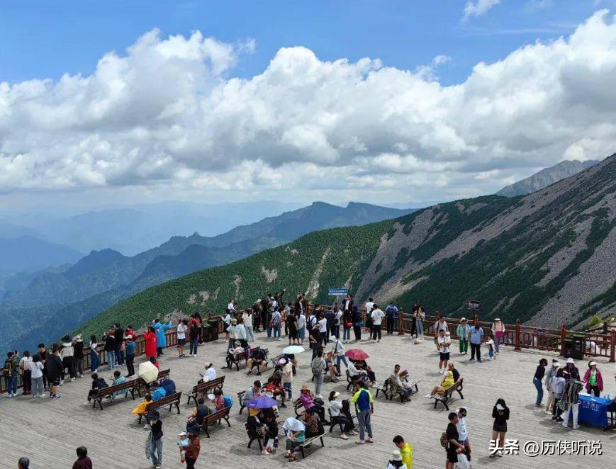 中国有座“空调县城”，海拔1500米，夏季均温19°C，80一天包吃住  -图12